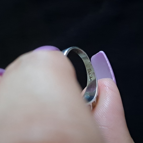 Ring - Picture 4 of 4
